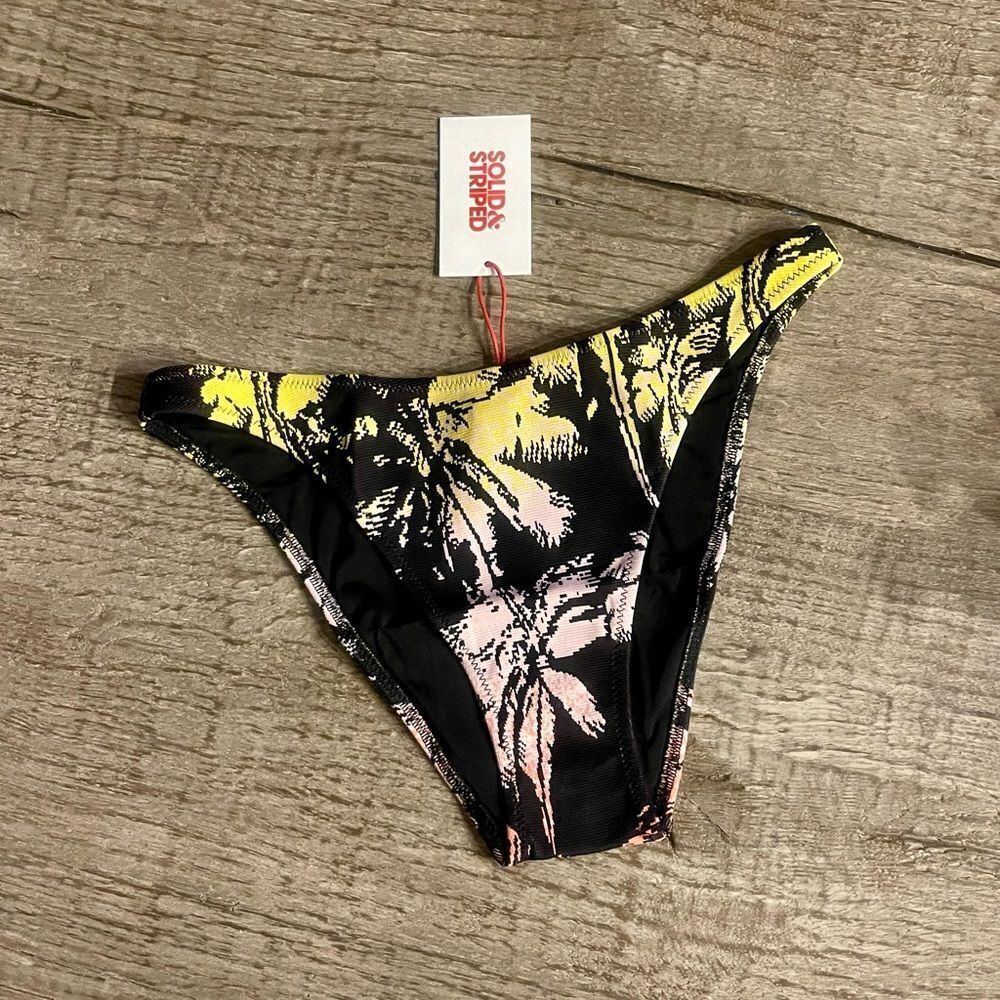 (BOTTOMS) Solid & Striped Annabelle Bikini Bottoms- Medium. - Picture 3 of 5